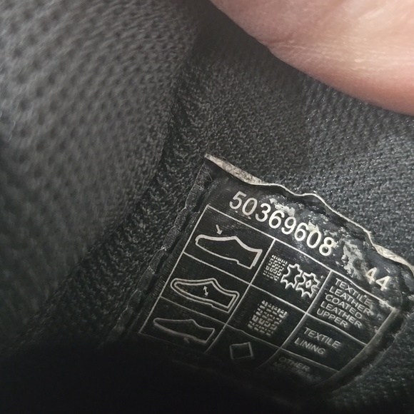 Men Shoes - Picture 3 of 5